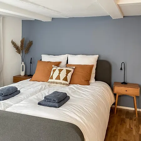 아파트 Schoene Altbauwohnung Mitten In Der Altstadt *