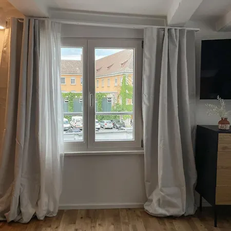 Schoene Altbauwohnung Mitten In Der Altstadt 아파트 *