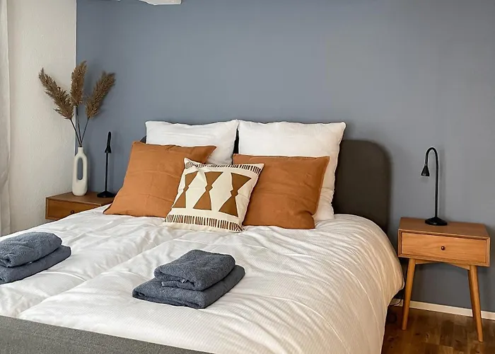 Appartement Schoene Altbauwohnung Mitten In Der Altstadt *