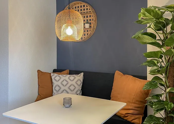 Schoene Altbauwohnung Mitten In Der Altstadt * Constance